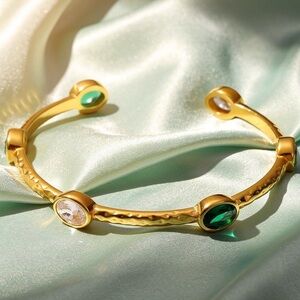 Elegant 18k gold plated Bracelet with Gemstones